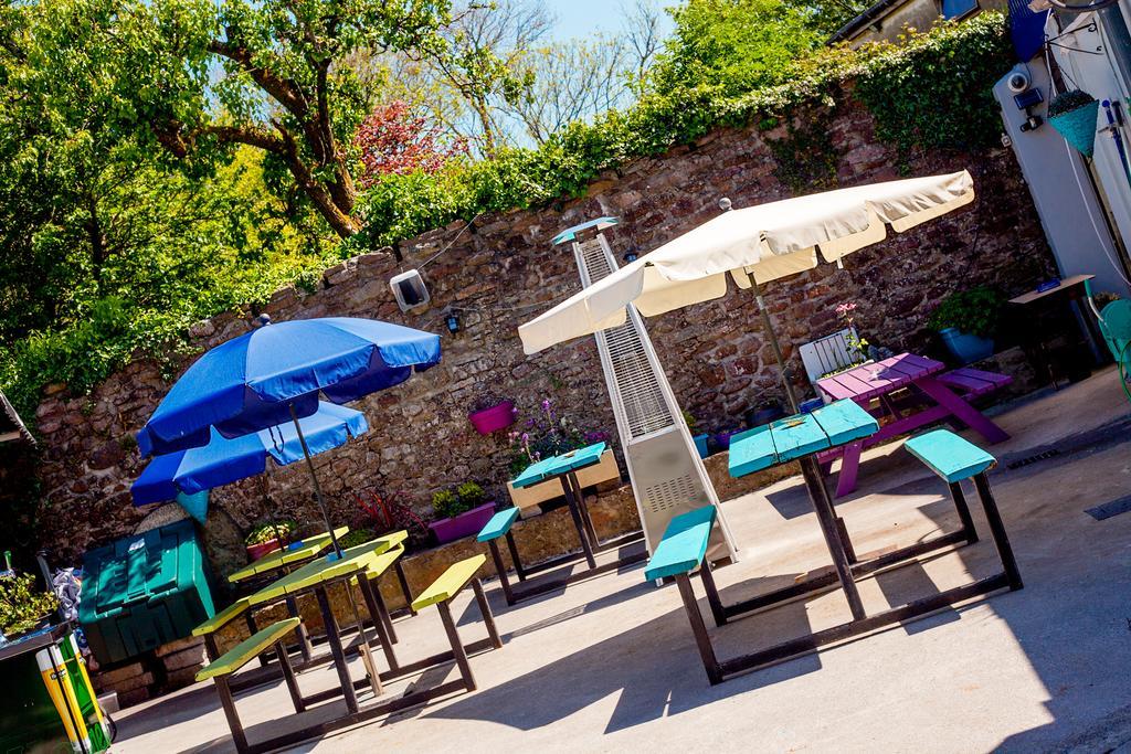 קאסלמיין The Anvil Bar B&B מראה חיצוני תמונה
